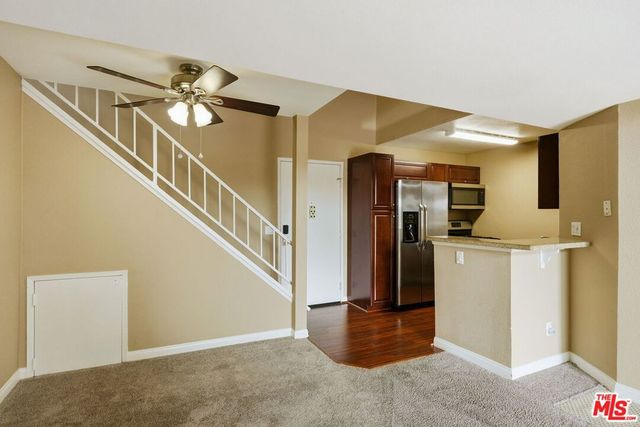 5545 Canoga Avenue 301, Woodland Hills, CA 91367