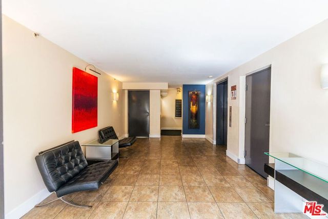 5545 Canoga Avenue 301, Woodland Hills, CA 91367