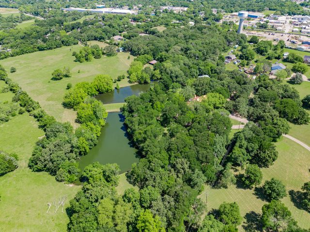510 W Malloy Bridge Road, Seagoville, TX 75159