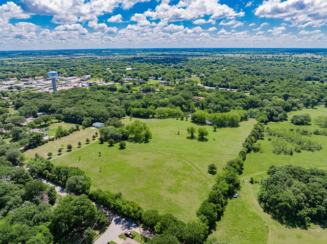 510 W Malloy Bridge Road, Seagoville, TX 75159