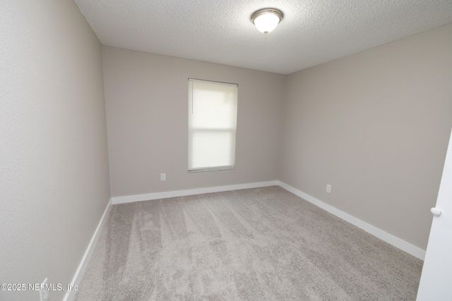 2715 PINEWOOD Boulevard N, Middleburg, FL 32068