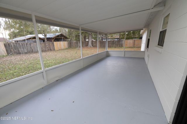 2715 PINEWOOD Boulevard N, Middleburg, FL 32068