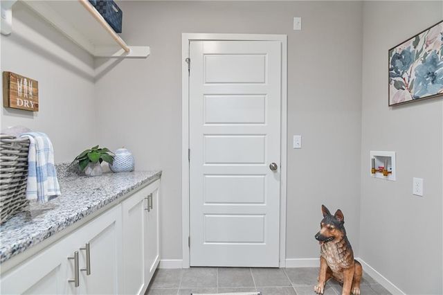 2696 W Park Street, Olathe, KS 66061