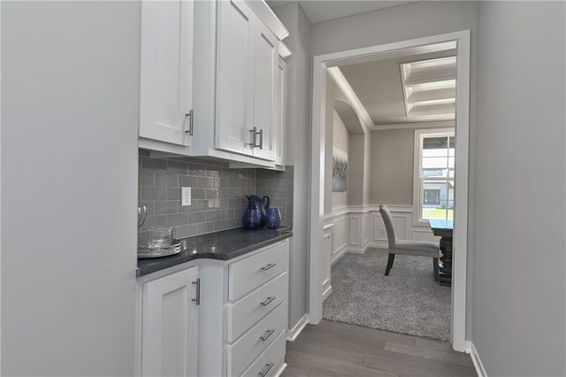 2696 W Park Street, Olathe, KS 66061