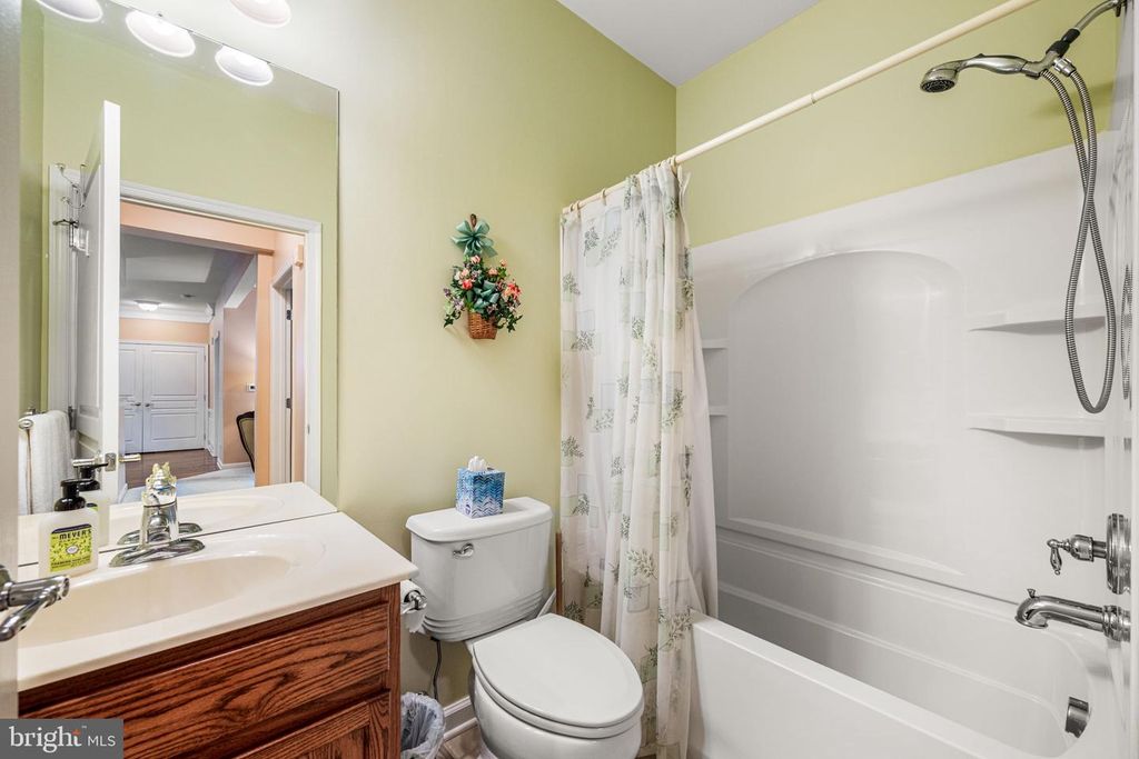 113 E CREEKSIDE DR #3, Brookhaven, PA 19015
