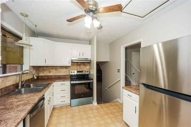 8970 Saddlewood Drive, Jonesboro, GA 30238