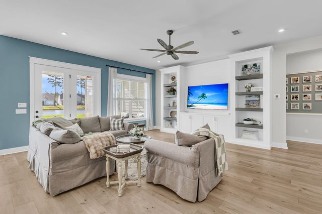 522 Marsh Cove Circle, Summerville, SC 29486