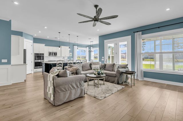 522 Marsh Cove Circle, Summerville, SC 29486