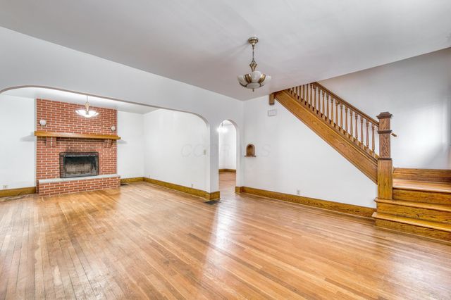 42 Union Street, Newark, OH 43055