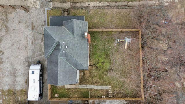42 Union Street, Newark, OH 43055