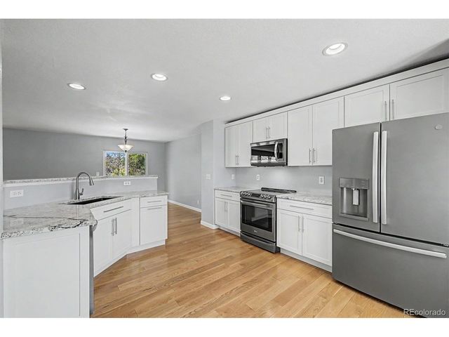 13856 Ivanhoe St, Thornton, CO 80602