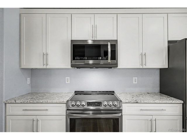 13856 Ivanhoe St, Thornton, CO 80602