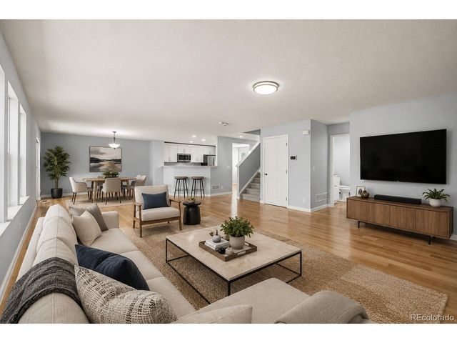 13856 Ivanhoe St, Thornton, CO 80602