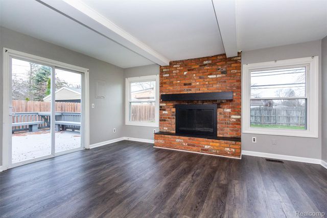22113 Lange Street, St. Clair Shores, MI 48080