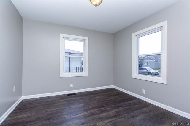 22113 Lange Street, St. Clair Shores, MI 48080
