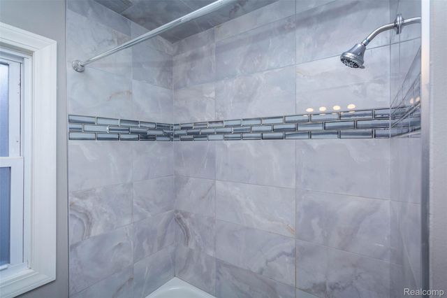 22113 Lange Street, St. Clair Shores, MI 48080