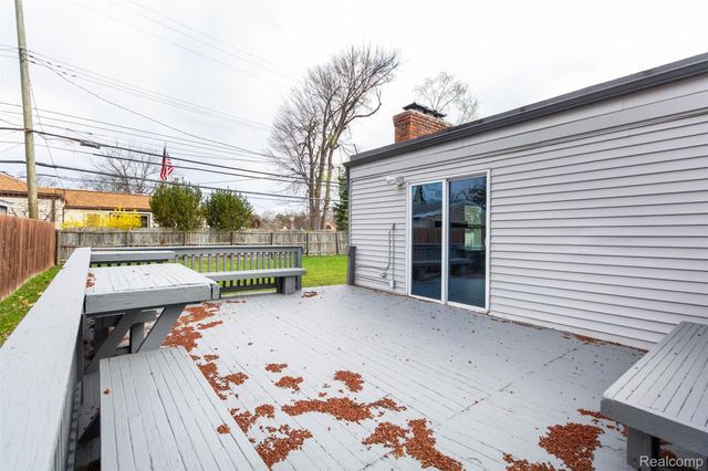22113 Lange Street, St. Clair Shores, MI 48080