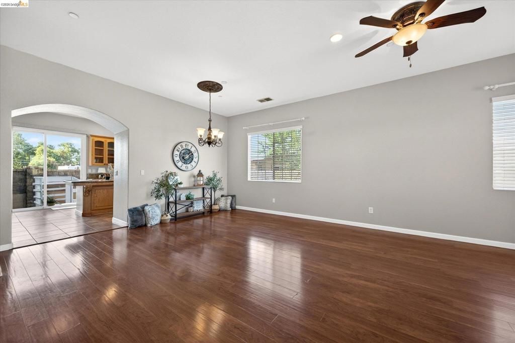 Image 4 of property listing at 3161 Knightsen Ave, Knightsen, CA 94548