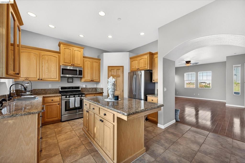 Image 9 of property listing at 3161 Knightsen Ave, Knightsen, CA 94548