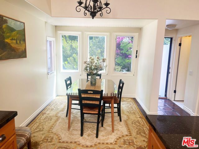 17036 Rancho Street, Encino (los Angeles), CA 91316