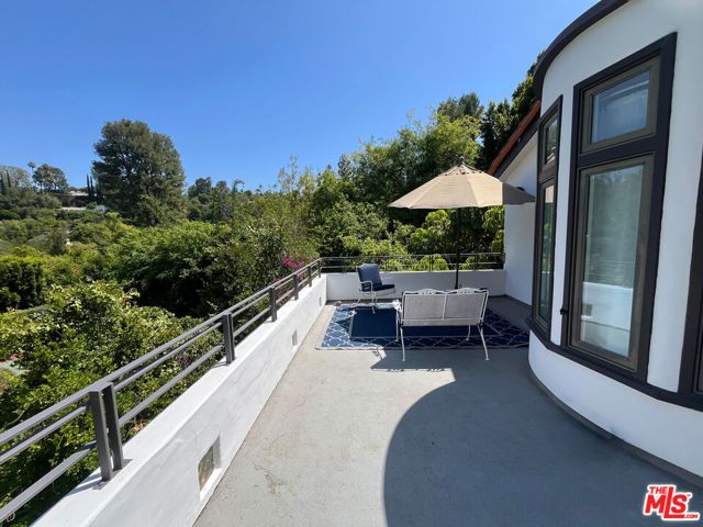 17036 Rancho Street, Encino (los Angeles), CA 91316
