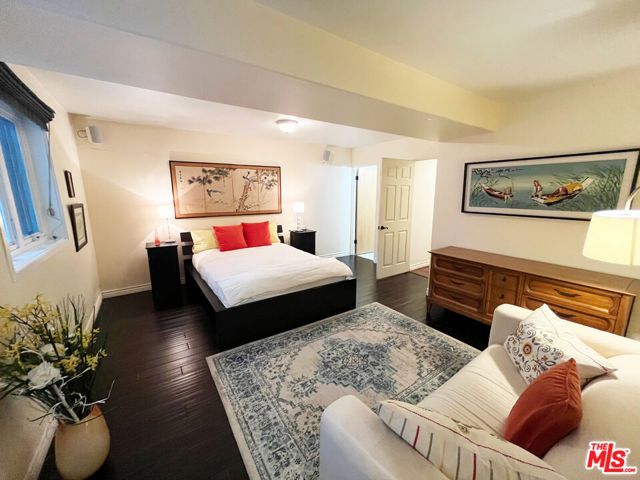 17036 Rancho Street, Encino (los Angeles), CA 91316