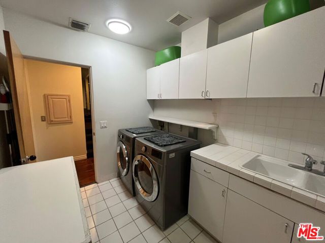 17036 Rancho Street, Encino (los Angeles), CA 91316