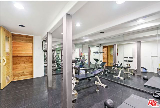 17036 Rancho Street, Encino (los Angeles), CA 91316