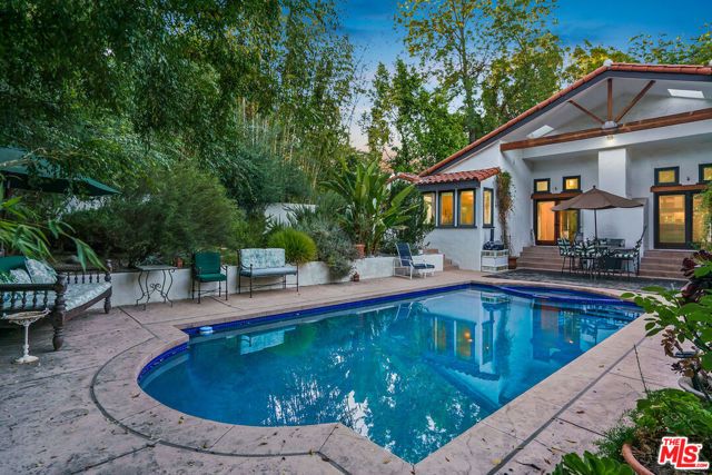 17036 Rancho Street, Encino (los Angeles), CA 91316