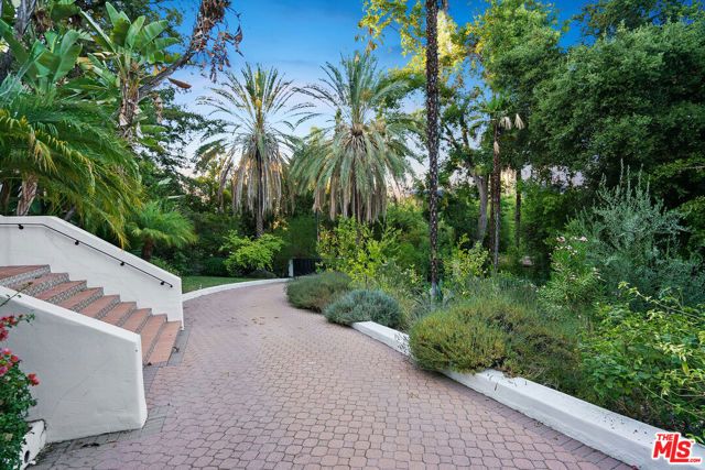 17036 Rancho Street, Encino (los Angeles), CA 91316