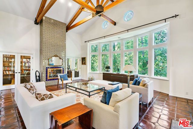 17036 Rancho Street, Encino (los Angeles), CA 91316