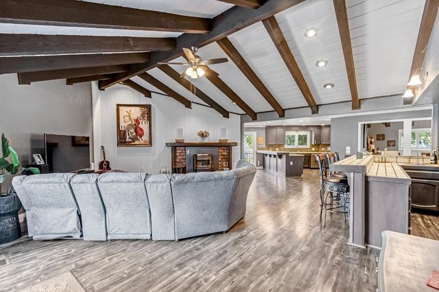 3516 Montclair Rd, Cameron Park, CA 95682