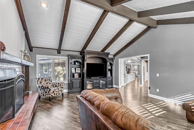 3516 Montclair Rd, Cameron Park, CA 95682