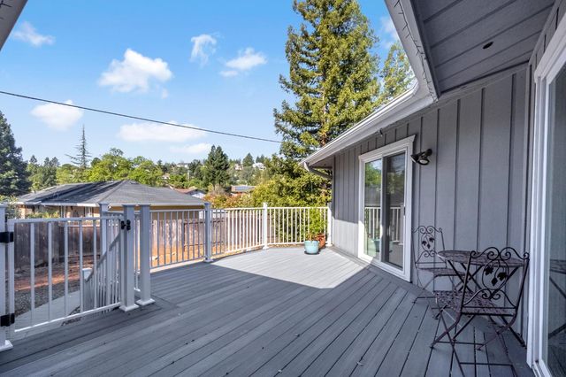 3516 Montclair Rd, Cameron Park, CA 95682