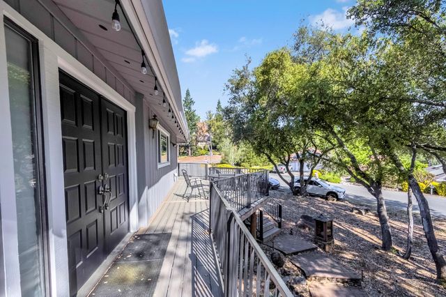 3516 Montclair Rd, Cameron Park, CA 95682