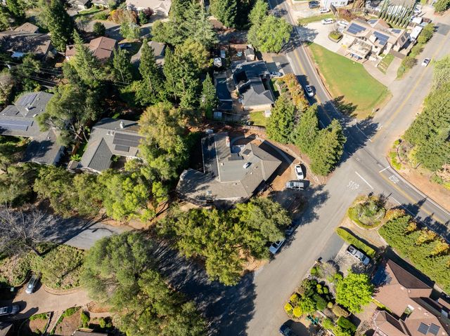 3516 Montclair Rd, Cameron Park, CA 95682