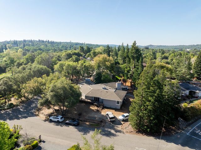3516 Montclair Rd, Cameron Park, CA 95682