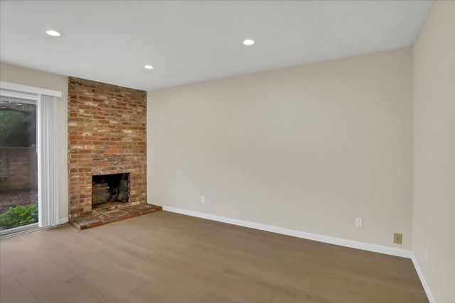 2212 Kimwood Ln, Rancho Cordova, CA 95670