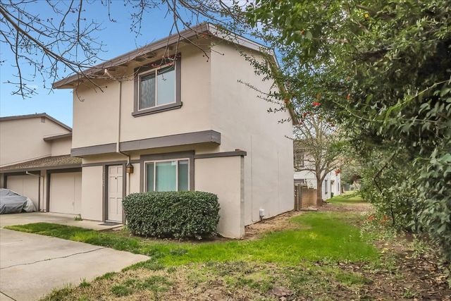 2212 Kimwood Ln, Rancho Cordova, CA 95670