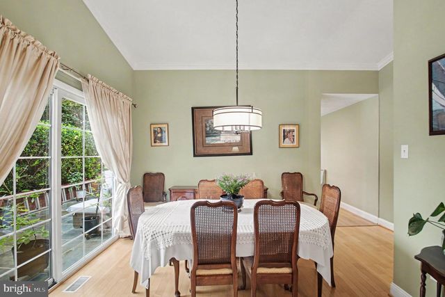 113 NEWBURY PL, Sterling, VA 20164