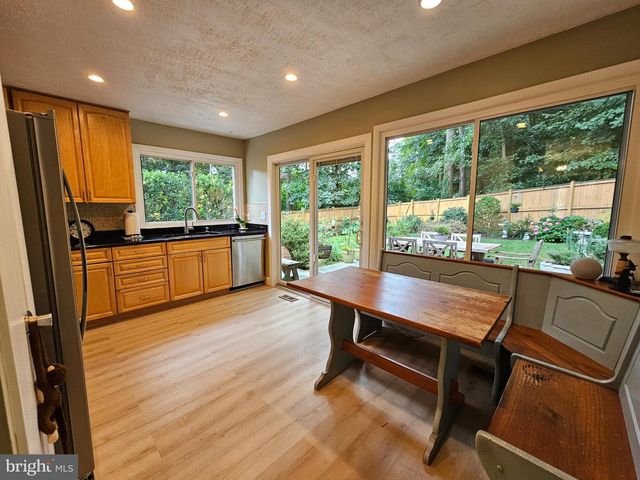 113 NEWBURY PL, Sterling, VA 20164