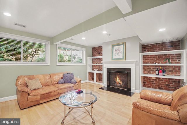 113 NEWBURY PL, Sterling, VA 20164