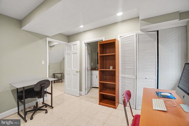 113 NEWBURY PL, Sterling, VA 20164