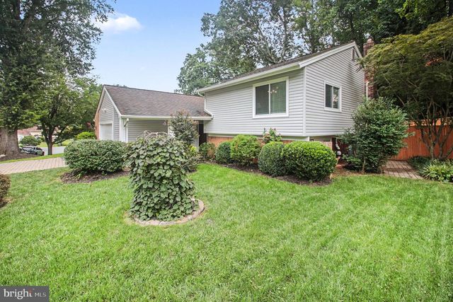113 NEWBURY PL, Sterling, VA 20164