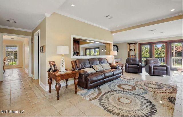 13 Keyser Lane, Gulfport, MS 39507