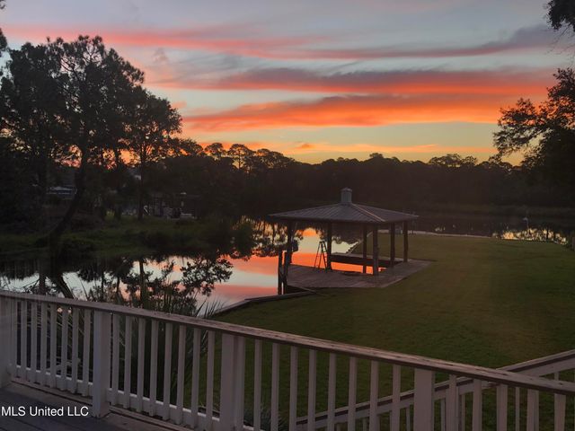 13 Keyser Lane, Gulfport, MS 39507