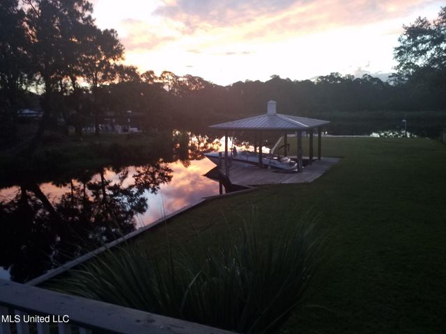 13 Keyser Lane, Gulfport, MS 39507