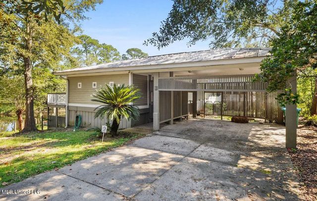 13 Keyser Lane, Gulfport, MS 39507