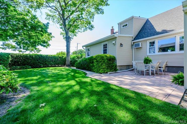 1401 Herzel Boulevard, West Babylon, NY 11704