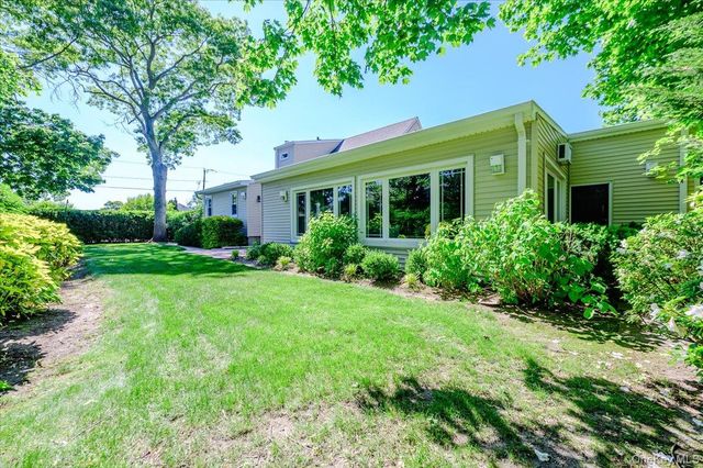 1401 Herzel Boulevard, West Babylon, NY 11704